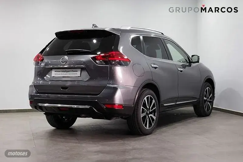 Usado Nissan X-Trail Tekna 150 CV (110 kW) 2021 Gris SUV