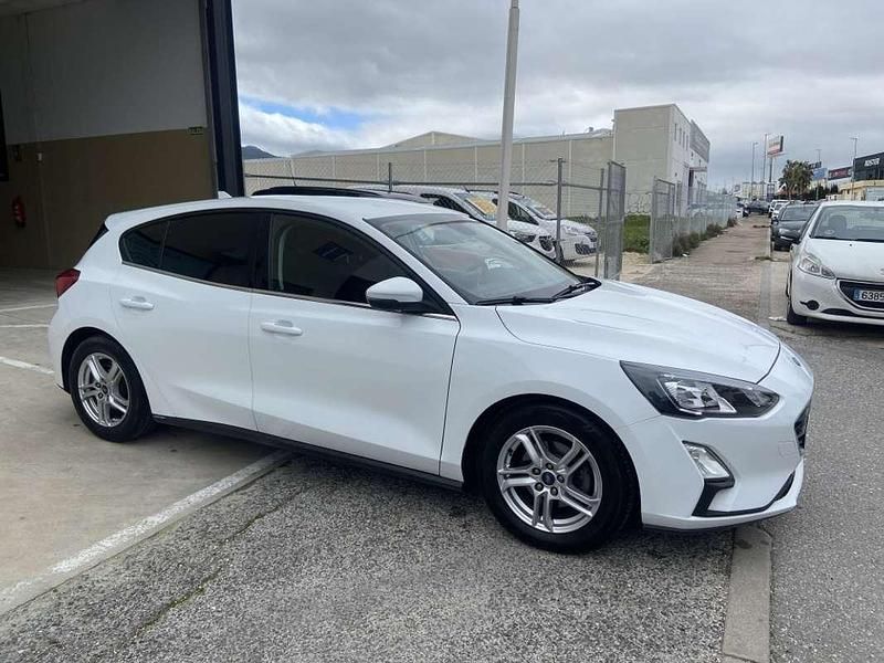 Usado Ford Focus Trend+ 120 CV (88 kW) 2020 Blanco Utilitario