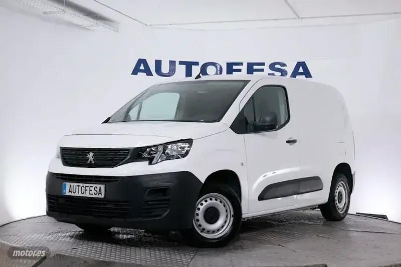 Blanco Usado 2019 Peugeot Partner Van | 8650 € (Super precio) - Imagen 1/4