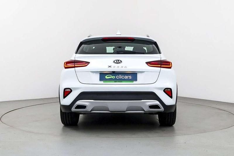 Usado Kia XCeed 136 CV (100 kW) 2020 Blanco SUV
