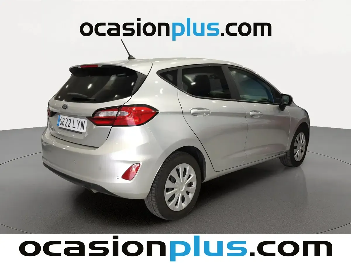Usado Ford Fiesta Trend 75 CV (55 kW) 2022 Gris Utilitario