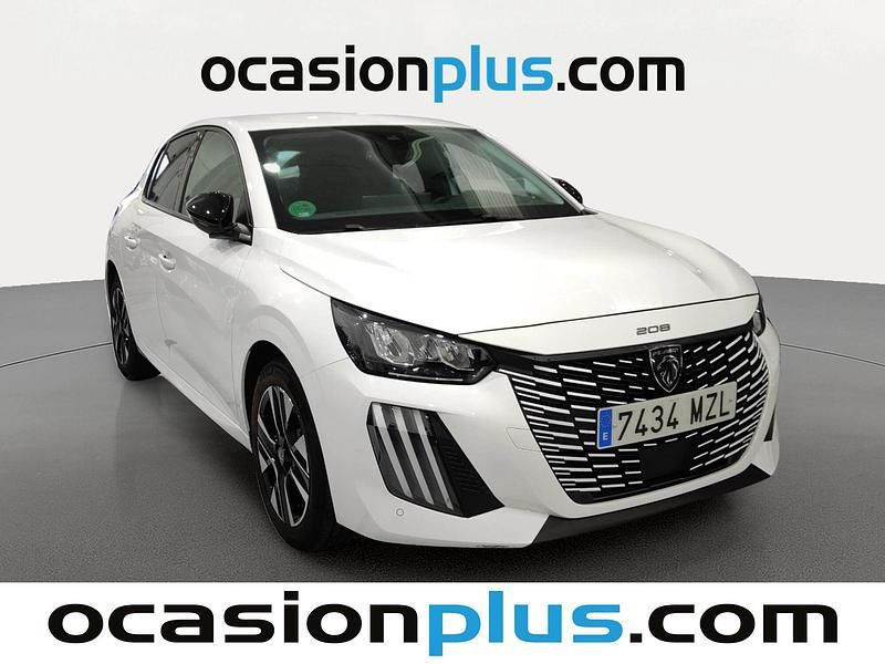 Usado Peugeot 208 Allure 100 CV (73 kW) 2025 Blanco Utilitario