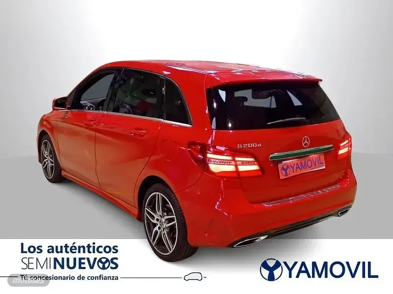 Usado Mercedes B200 136 CV (100 kW) 2017 Rojo Monovolumen
