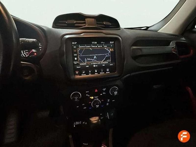 Usado Jeep Renegade Trailhawk 170 CV (125 kW) 2019 Blanco SUV