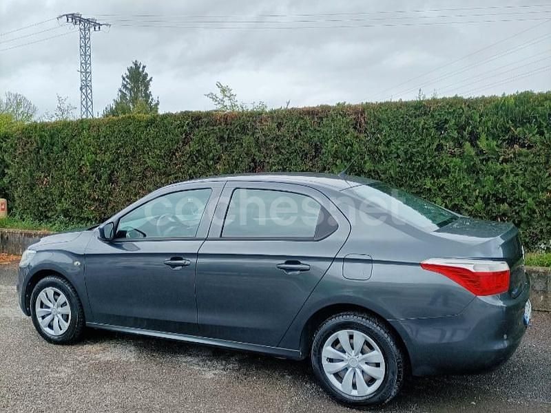 Usado Citroën C-Elysee I Seduction 100 CV (73 kW) 2016 Gris / plata Berlina