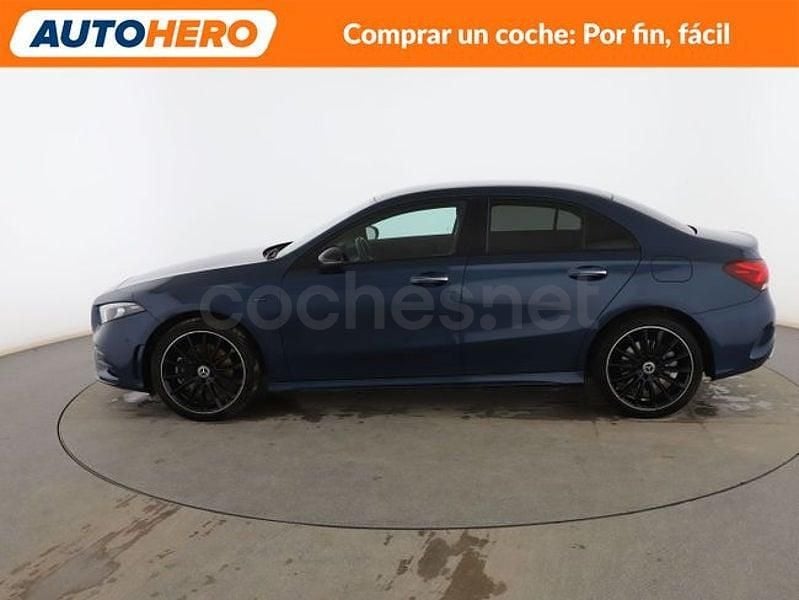 Usado Mercedes A250 AMG line 218 CV (160 kW) 2021 Azul Berlina