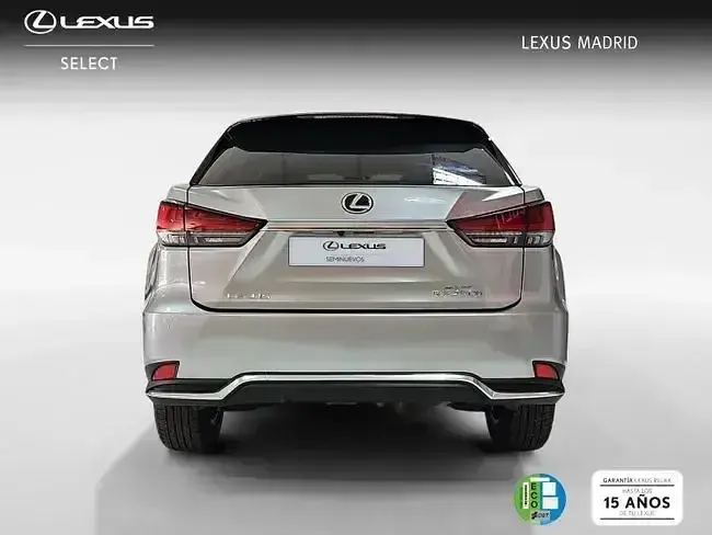 Usado Lexus RX450h Business Edition 313 CV (230 kW) 2023 Gris / plata SUV