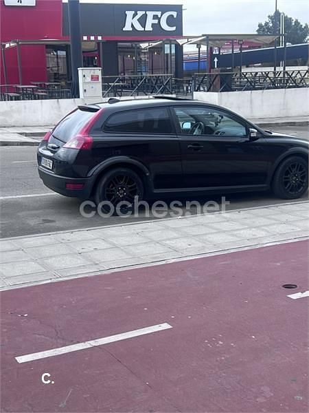 Begagnad Volvo C30 Momentum 109 HK (80 kW) 2007 Svart Halvkombi