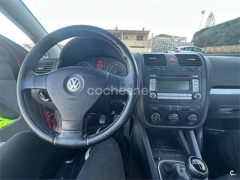 Usado VW Golf IV Sportline 102 CV (75 kW) 2006 Rojo Berlina