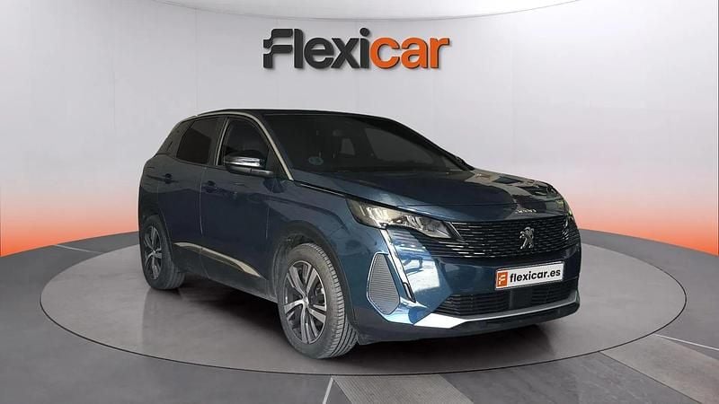 Usado Peugeot 3008 Allure 131 CV (96 kW) 2024 Verde Monovolumen