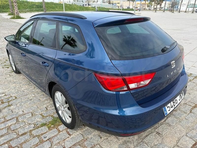Usado Seat Leon CONNECT 110 CV (80 kW) 2015 Azul Familiar