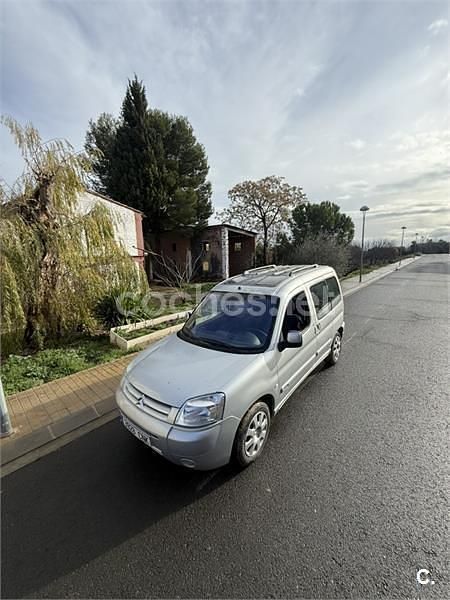 Gris / plata Usado 2009 Citroën Berlingo XTR Monovolumen | 4100 € (Precio justo) - Imagen 1/4