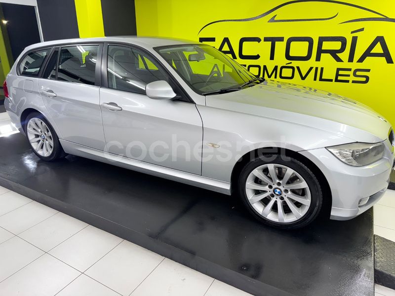 Usado BMW 318 143 CV (105 kW) 2011 Gris / plata Familiar