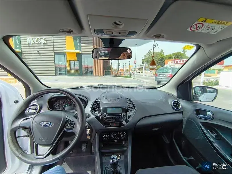 Usado Ford Ka Plus 70 CV (51 kW) 2018 Blanco Utilitario