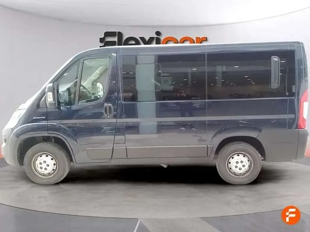 Usado Fiat Ducato 150 CV (110 kW) 2018 Azul Van