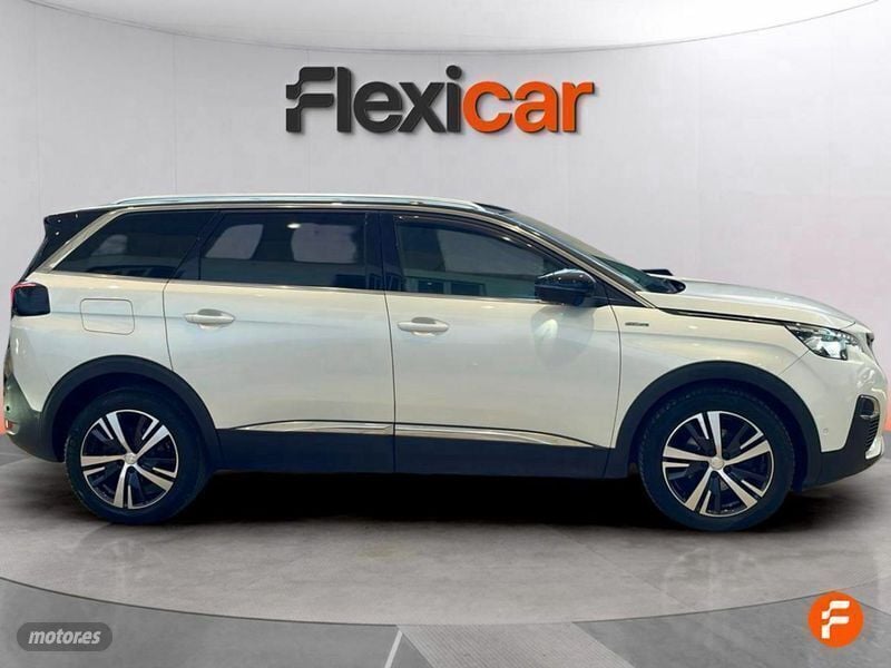 Usado Peugeot 5008 GT-line 130 CV (95 kW) 2019 Blanco Monovolumen