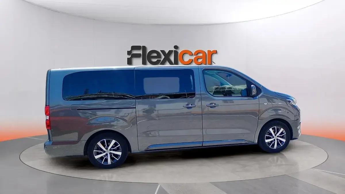 Usado Toyota Proace 91 kW (125 CV) 2022 Marrón Monovolumen