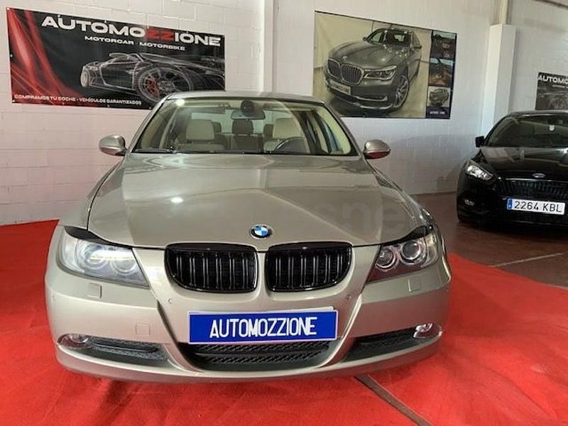 Usado BMW 318 Comfort Edition 143 CV (105 kW) 2008 Gris / plata Berlina