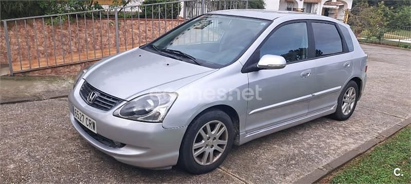 Usado Honda Civic ES 110 CV (80 kW) 2004 Gris / plata Berlina