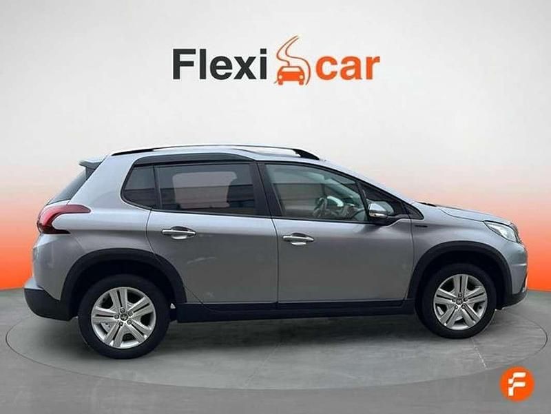 Usado Peugeot 2008 Active 101 CV (74 kW) 2021 Gris SUV