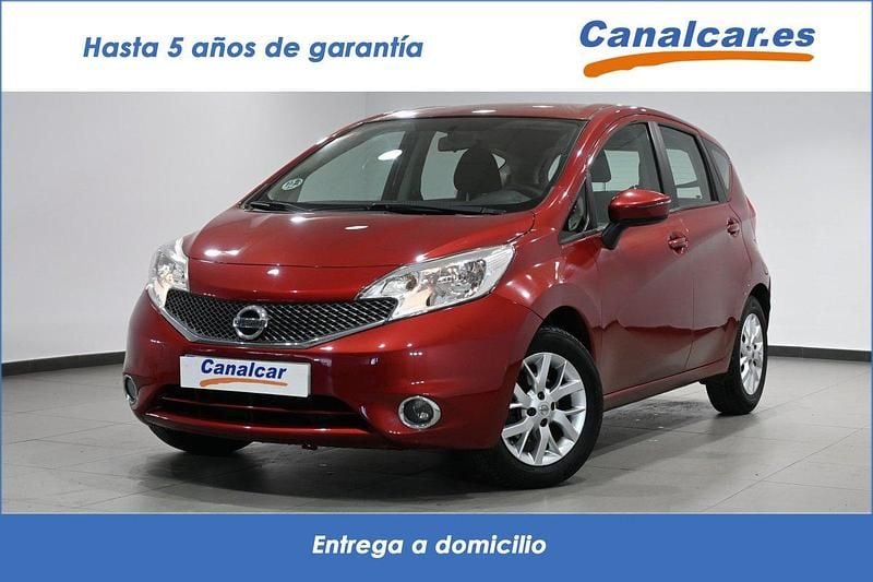 Usado Nissan Note Acenta 90 CV (66 kW) 2014 Granate Utilitario