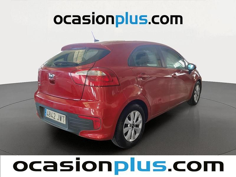 Usado Kia Rio 84 CV (61 kW) 2017 Rojo