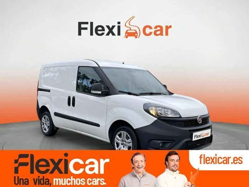 Blanco Usado 2023 Fiat Doblò Dynamic Monovolumen | 13.690 € (Precio justo) - Imagen 1/4