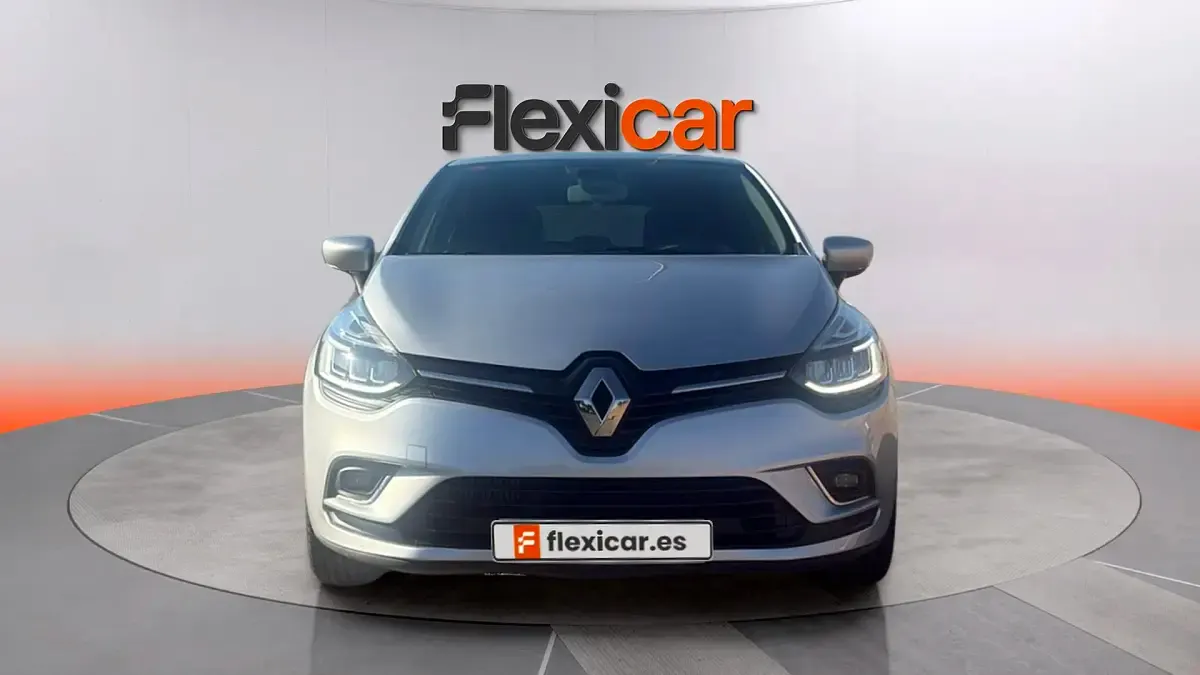 Usado Renault Clio IV Intens 91 CV (66 kW) 2019 Gris Utilitario