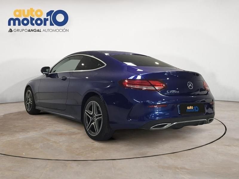 Usado Mercedes C220 AMG 194 CV (142 kW) 2019 Azul Coupe