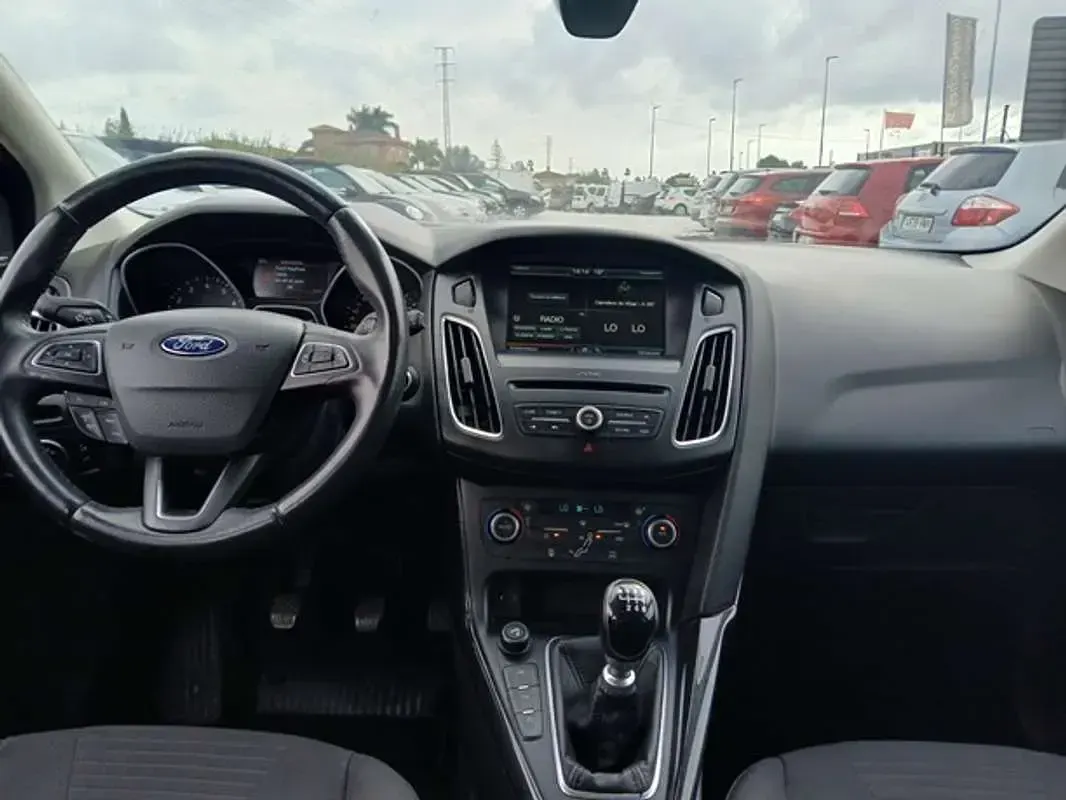 Usado Ford Focus Business Edition 125 CV (91 kW) 2016 Negro Utilitario