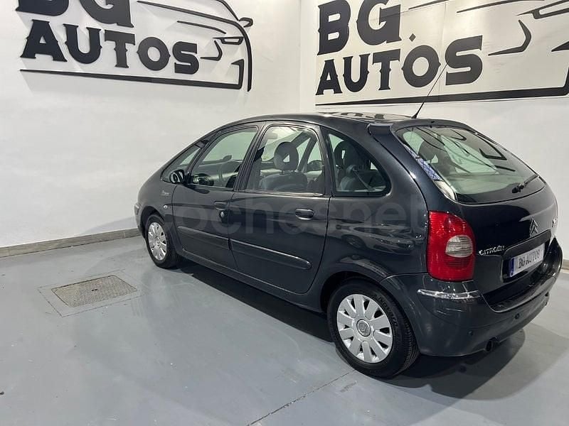 Usado Citroën Xsara Picasso 92 CV (67 kW) 2008 Negro Monovolumen