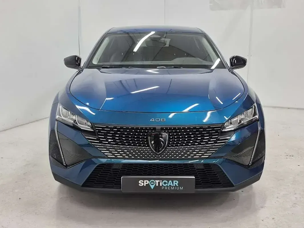 Usado Peugeot 408 Allure 131 CV (96 kW) 2023 Azul SUV