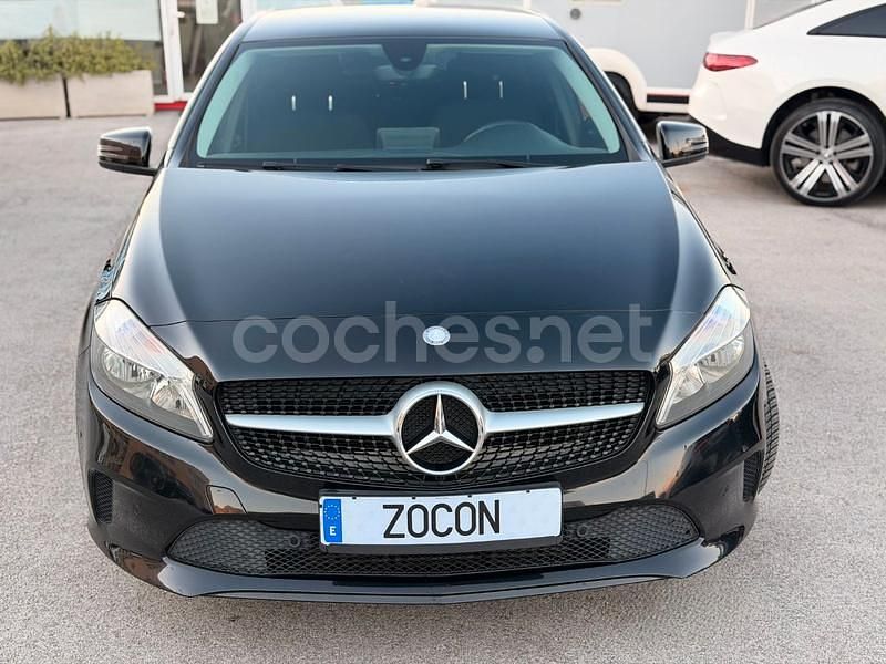 Usado Mercedes A180 109 CV (80 kW) 2017 Negro Berlina