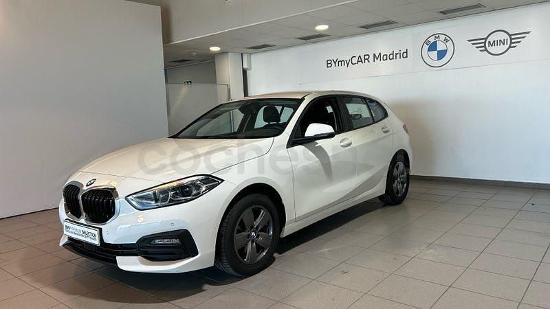 Usado BMW 118 140 CV (102 kW) 2021 Blanco (pintura sã³lida alpinweiss) Utilitario