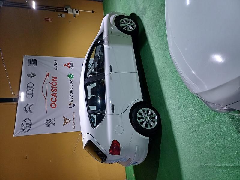 Usado Seat Altea Reference 105 CV (77 kW) 2007 Blanco