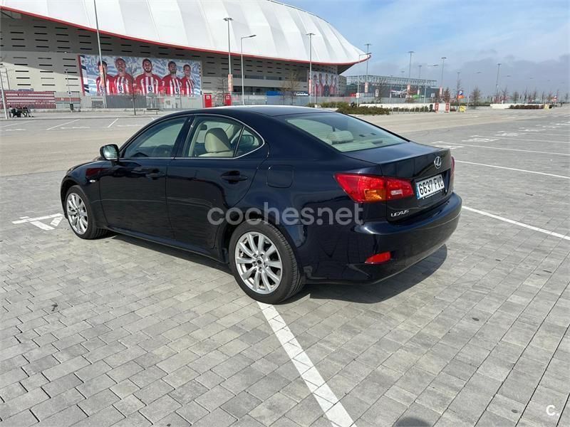 Negro Usado 2007 Lexus IS220d President Line Berlina | 5500 € (Precio justo) - Imagen 1/4