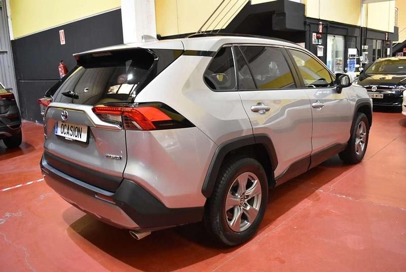 Usado Toyota RAV4 Hybrid Luxury 218 CV (160 kW) 2024 Gris SUV