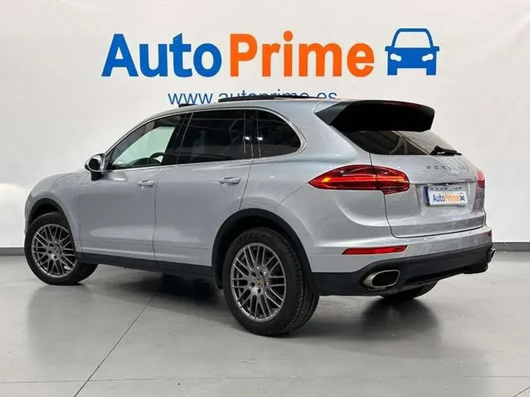 Usado Porsche Cayenne Diesel 262 CV (192 kW) 2015 Azul SUV