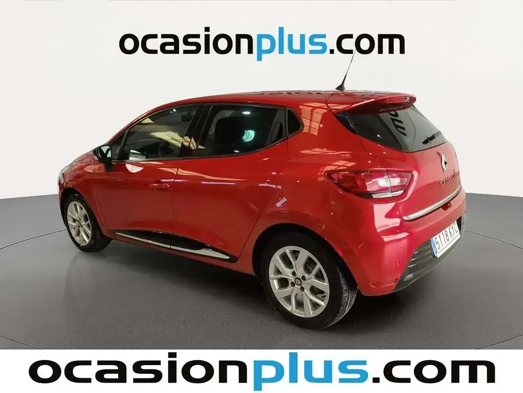 Usado Renault Clio LIMITED 90 CV (66 kW) 2019 Rojo Utilitario