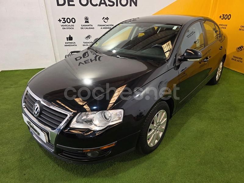 Negro Usado 2009 VW Passat Edition Familiar | 7490 € (Un poco caro) - Imagen 1/4