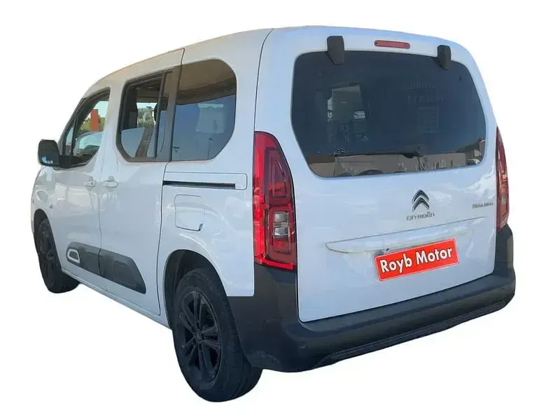 Usado Citroën Berlingo Shine 130 CV (95 kW) 2020 Blanco Monovolumen