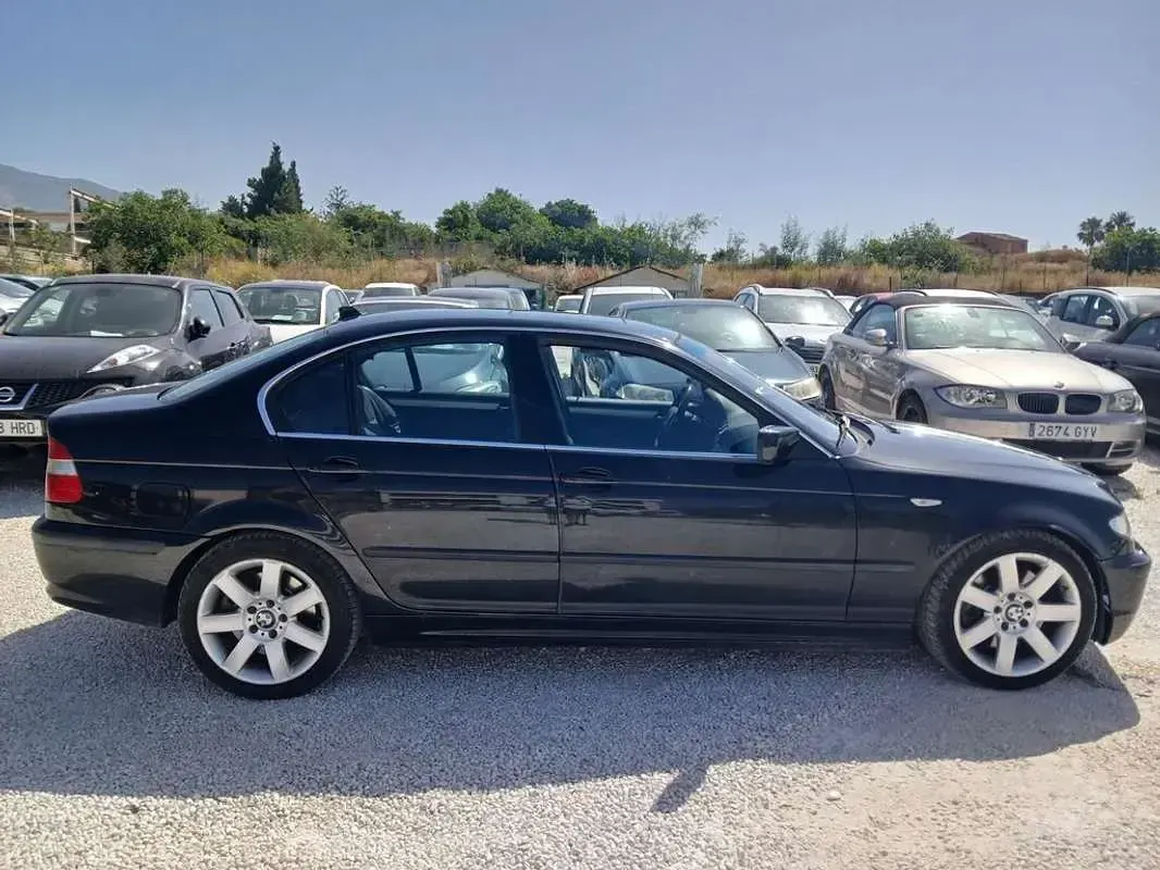 Usado BMW 330 Comfort Edition 204 CV (150 kW) 2004 Negro Berlina