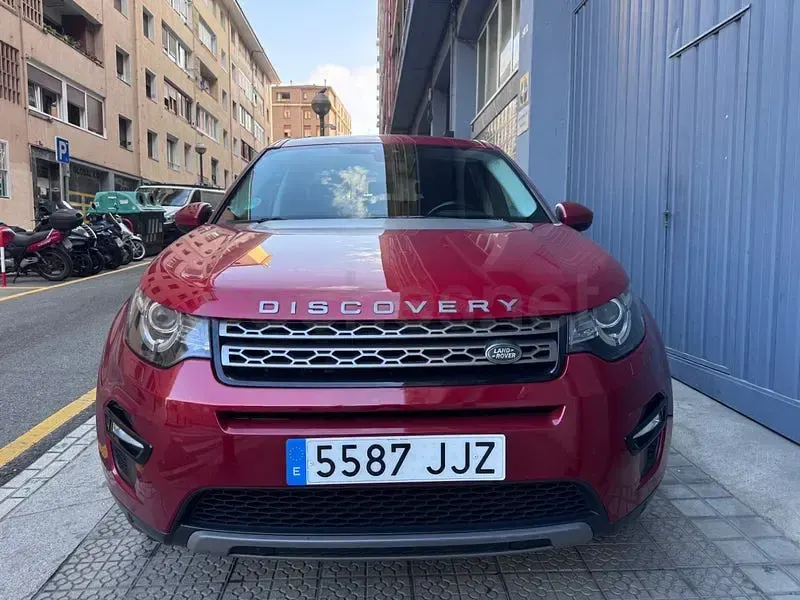 Usado Land Rover Discovery Sport HSE 150 CV (110 kW) 2015 Granate SUV