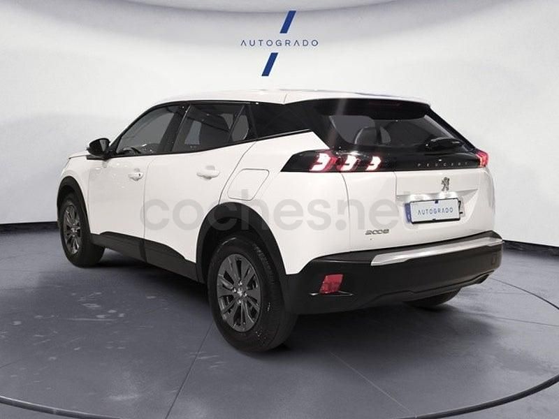Usado Peugeot 2008 Active 100 CV (73 kW) 2020 Blanco SUV