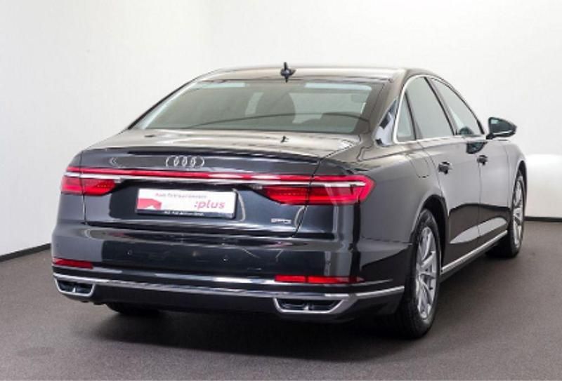 Usado Audi A8 286 CV (210 kW) 2019 Negro metalizado Berlina