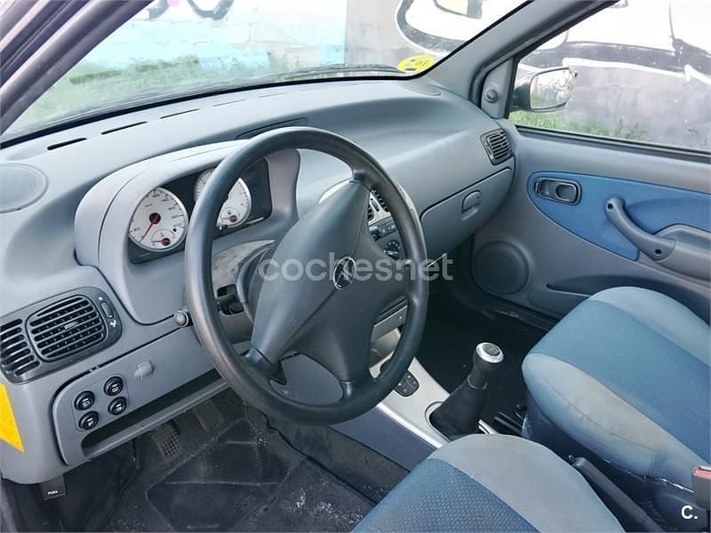 Usado Tata Indica 85 CV (62 kW) 2006 Negro Berlina