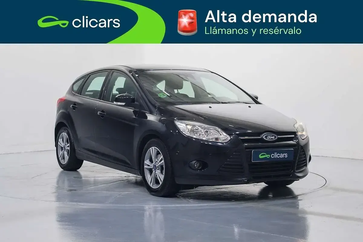 Usado Ford Focus Trend 125 CV (91 kW) 2014 Negro Utilitario