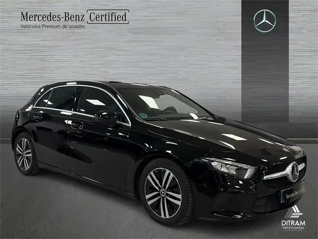 Usado Mercedes A180 Progressive 116 CV (85 kW) 2022 Negro noche Berlina