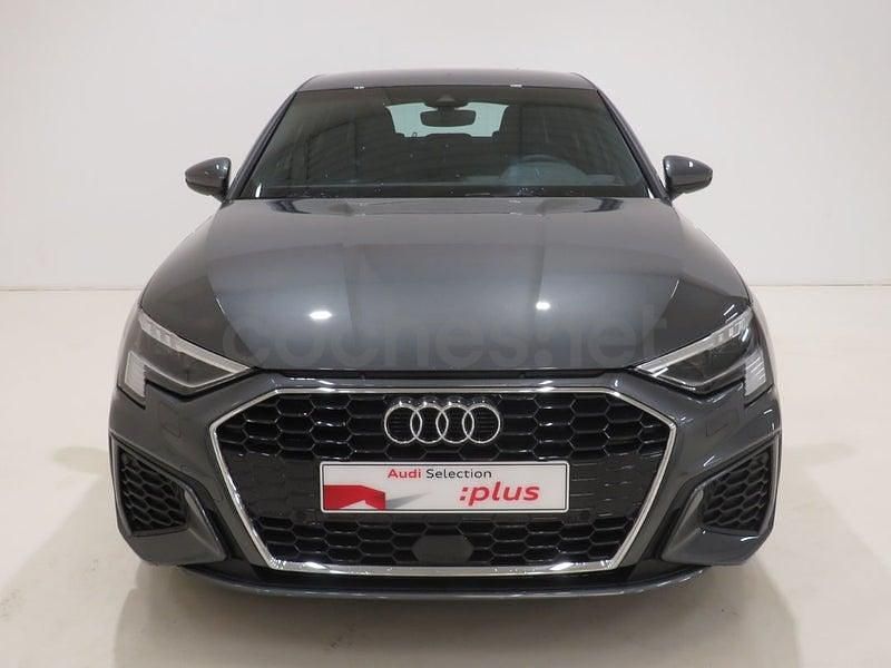 Usado Audi A3 204 CV (150 kW) 2025 Gris / plata Berlina