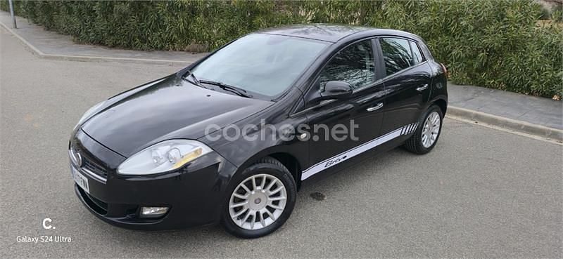 Usado Fiat Bravo Dynamic 120 CV (88 kW) 2007 Negro Utilitario